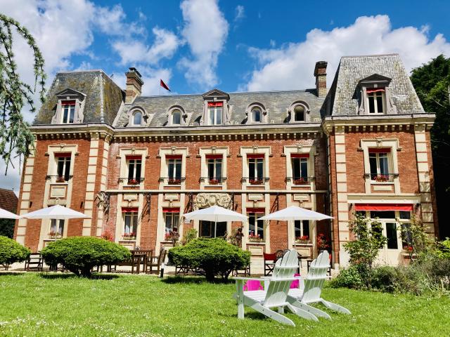Chateau Façade
