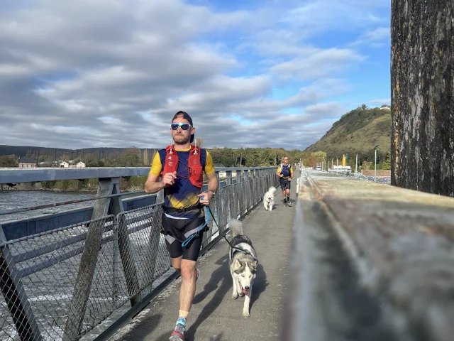 Canitrail sur le barrage de Poses